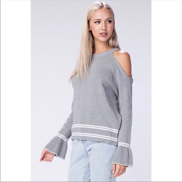 💕Cold Shoulder Sweater💕 - Picture 4 of 5